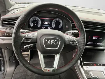 AUDI Q8 60 TFSI e quattro
