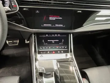 AUDI Q8 60 TFSI e quattro