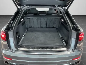 AUDI Q8 60 TFSI e quattro