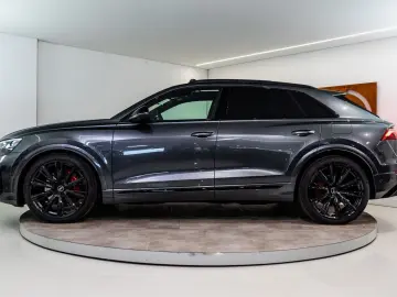 AUDI Q8 60 TFSI E Quattro S-Edition Competition