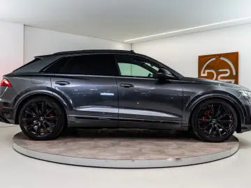 AUDI Q8 60 TFSI E Quattro S-Edition Competition