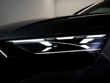 AUDI Q8 60 TFSI E Quattro S-Edition Competition