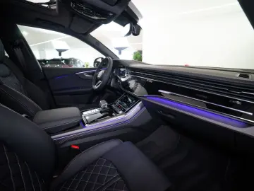 AUDI Q8 60 TFSI E Quattro S-Edition Competition