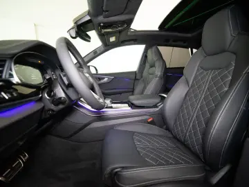 AUDI Q8 60 TFSI E Quattro S-Edition Competition