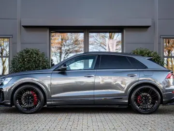 AUDI Q8 60 TFSI e Competition 490pk  Carbon  Full-opt