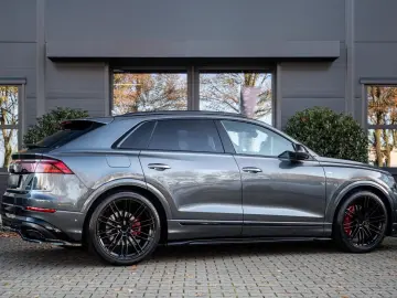 AUDI Q8 60 TFSI e Competition 490pk  Carbon  Full-opt