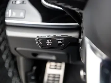 AUDI Q8 60 TFSI e Competition 490pk  Carbon  Full-opt