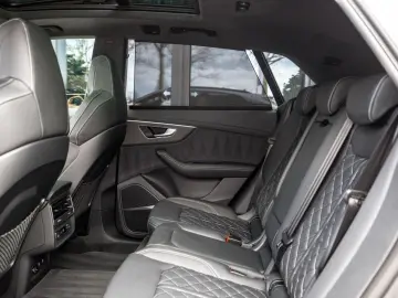 AUDI Q8 60 TFSI e Competition 490pk  Carbon  Full-opt
