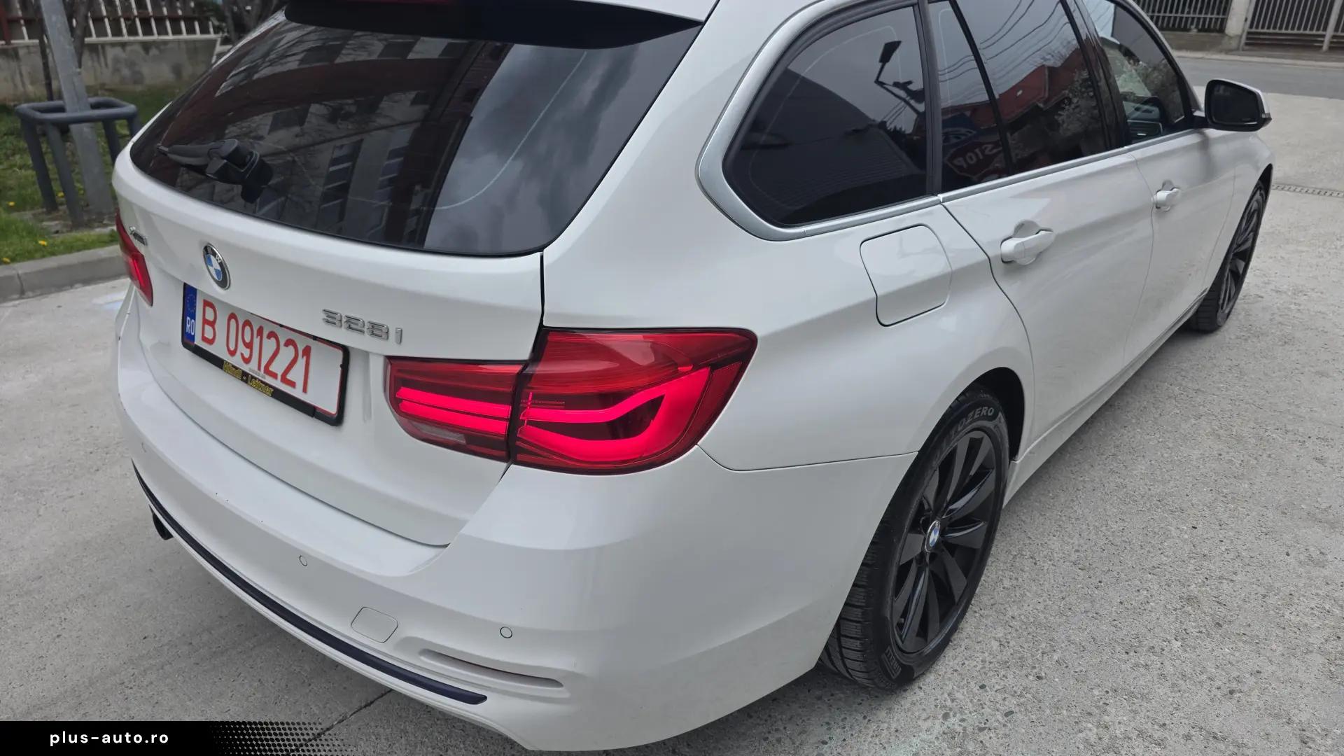 BMW 328i xDrive SportLine 2015 Trapa Piele