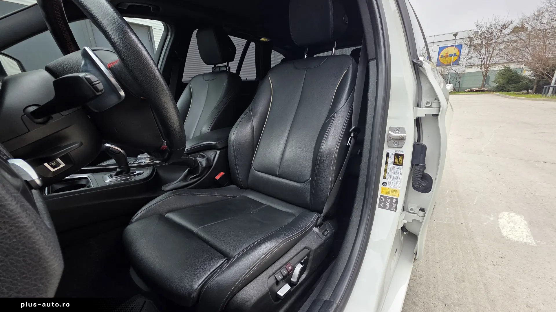BMW 328i xDrive SportLine 2015 Trapa Piele