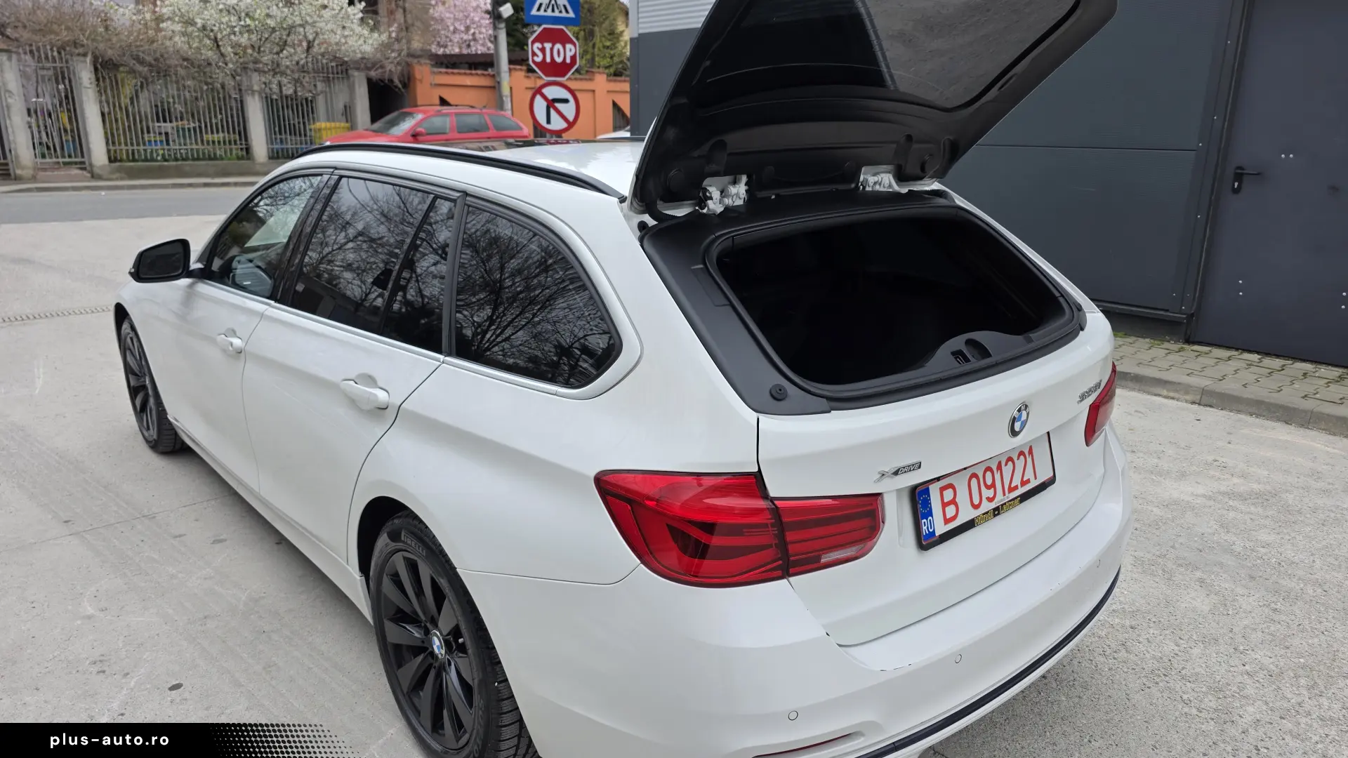 BMW 328i xDrive SportLine 2015 Trapa Piele