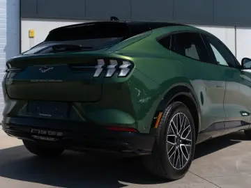 Ford Mustang Mach-E Premium Extended Range AWD