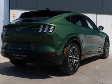 Ford Mustang Mach-E Premium Extended Range AWD