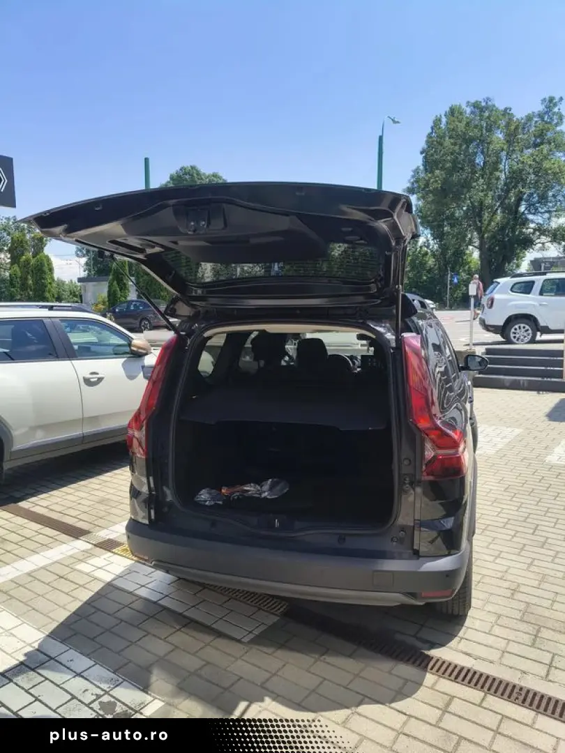 Vand Dacia Jogger extreme  an 2023 full km 15000  reali.