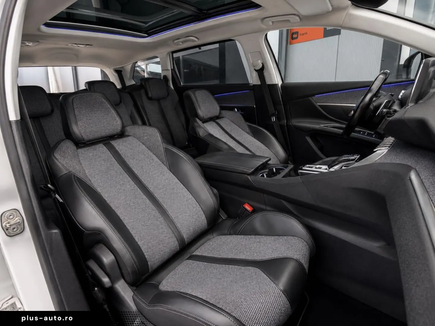 Peugeot 5008 •7Locuri• E6