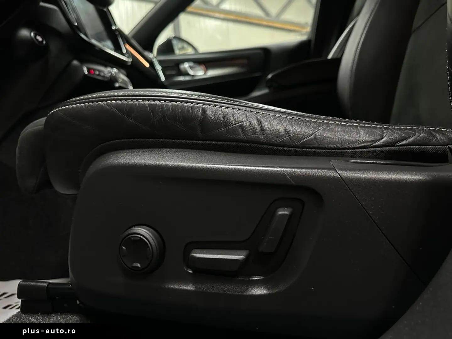 Volvo Xc-40