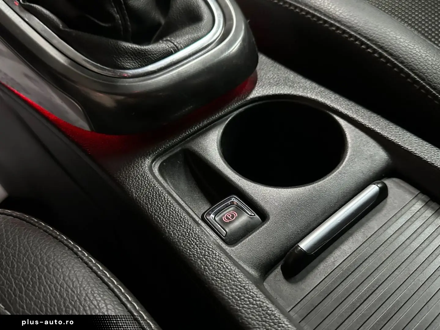 Opel Astra 2011 E5 •Volan Scaune încalzite• Navigatie
