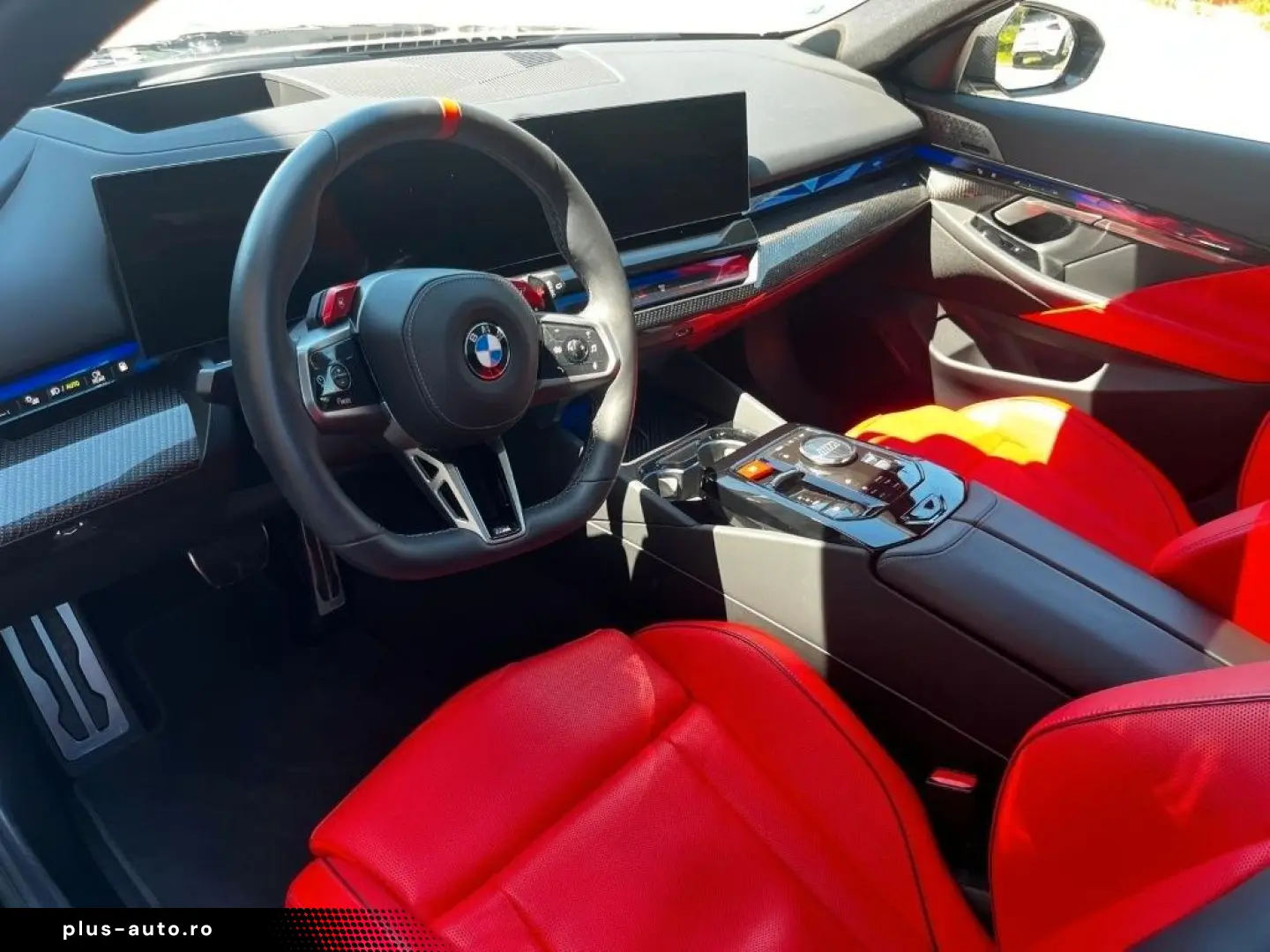BMW M5 Touring Drivers Pack. Bowers&Wilkins AHK Pano
