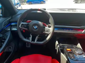 BMW M5 Touring Drivers Pack. Bowers&Wilkins AHK Pano