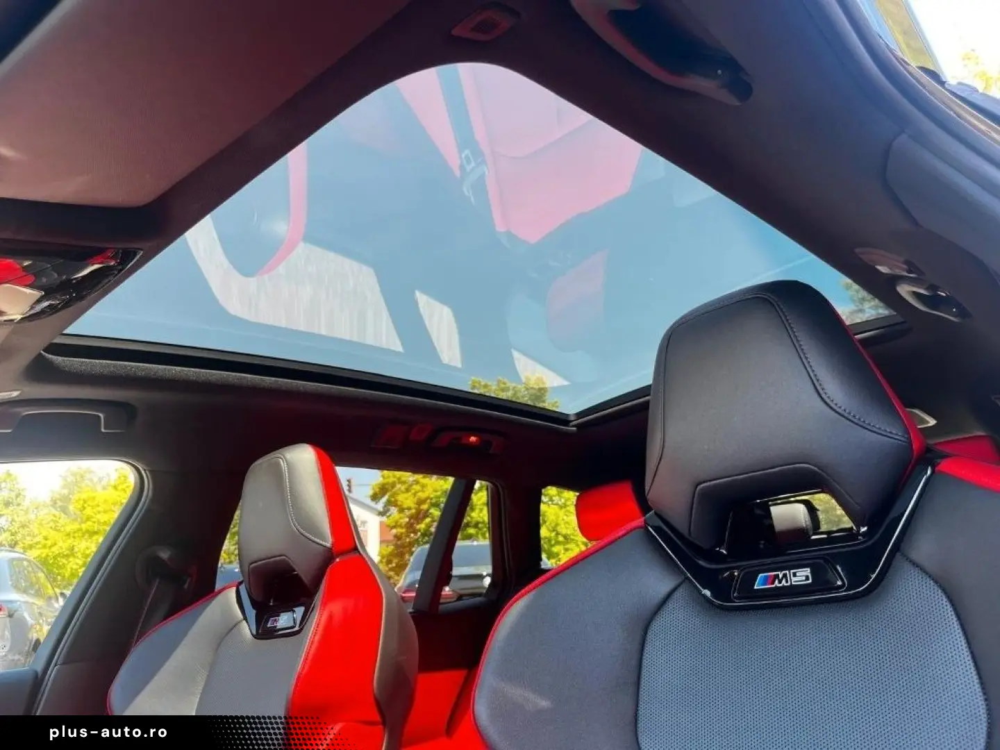 BMW M5 Touring Drivers Pack. Bowers&Wilkins AHK Pano