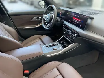 BMW M340d xDrive Touring M Sport Pro HUD Pano AHK ST