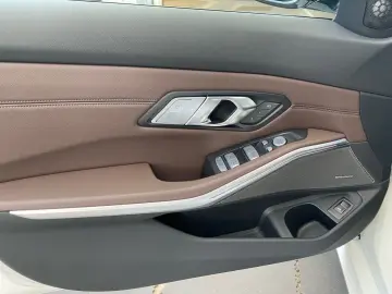 BMW M340d xDrive Touring M Sport Pro HUD Pano AHK ST