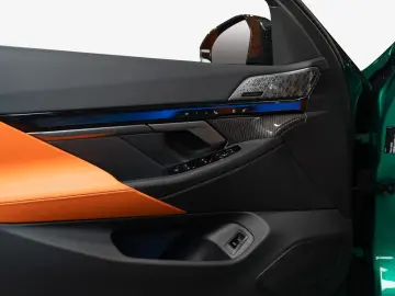 BMW M5 Touring xDrive B&W 4-ZON VENT PANO CARBON MEM