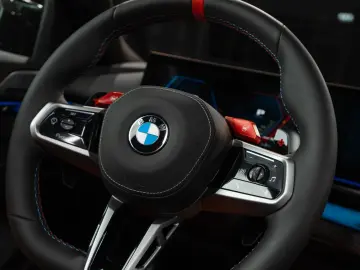 BMW M5 Touring xDrive B&W 4-ZON VENT PANO CARBON MEM