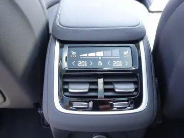 VOLVO XC90 Plus Bright T8 AWD