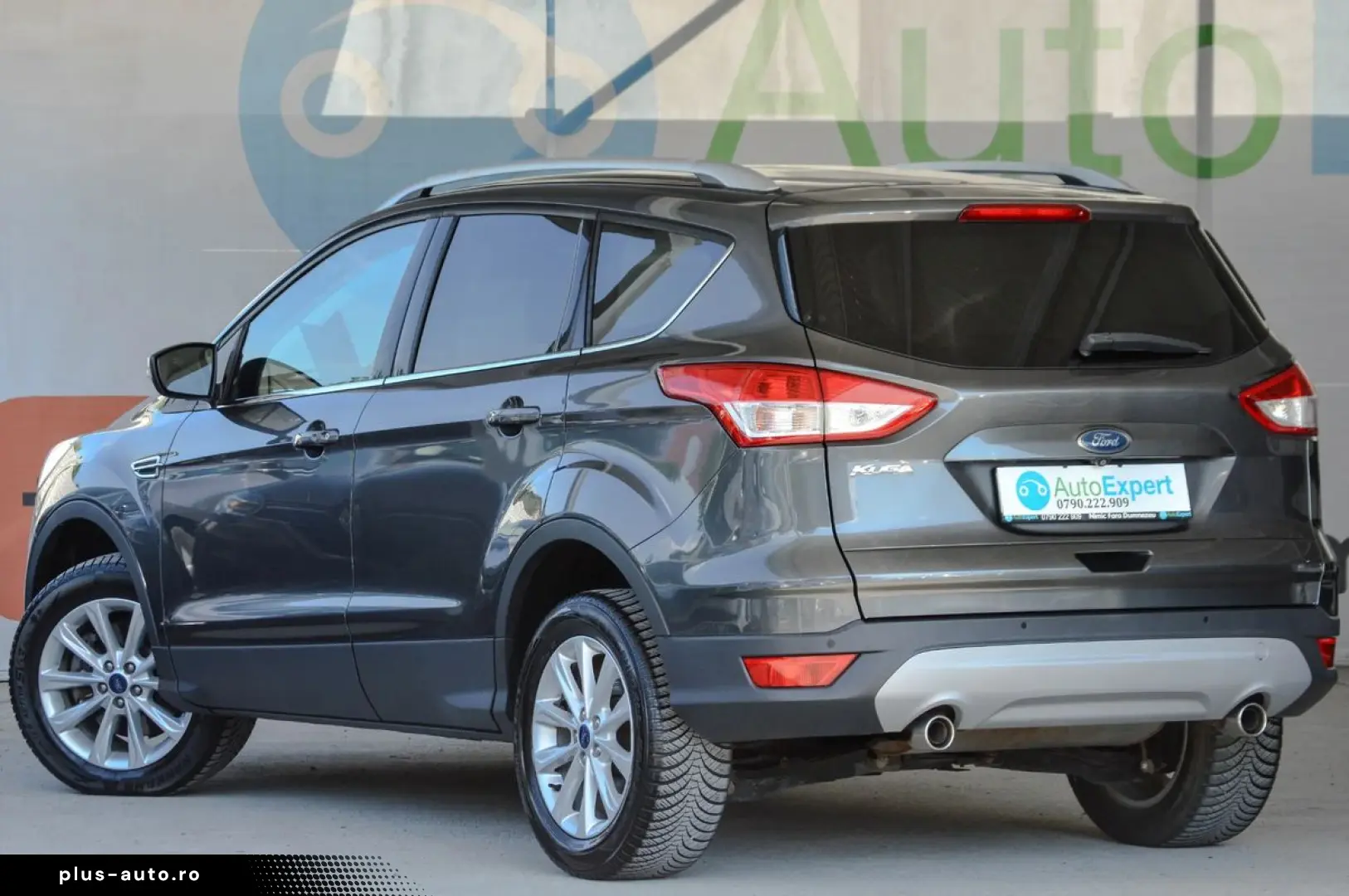 2017 Ford Kuga 2.0 TDCi 4x4 Aut. Titanium  RATE FIXE