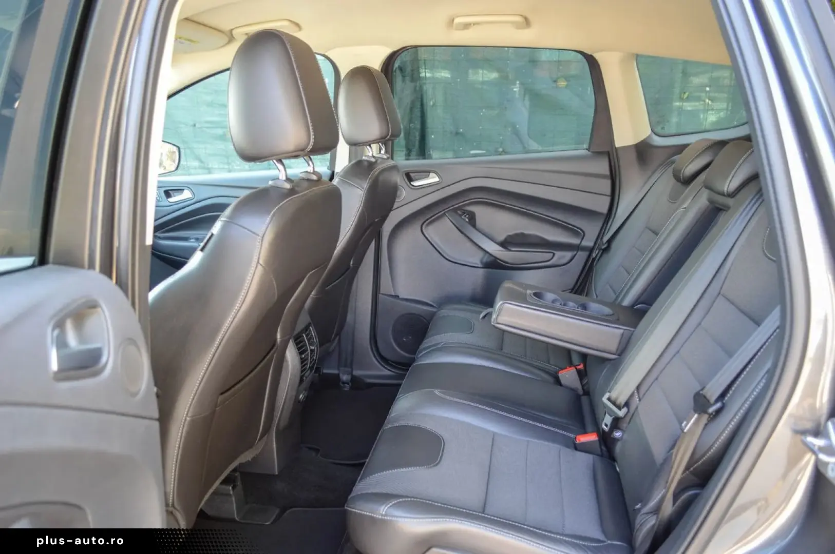2017 Ford Kuga 2.0 TDCi 4x4 Aut. Titanium  RATE FIXE