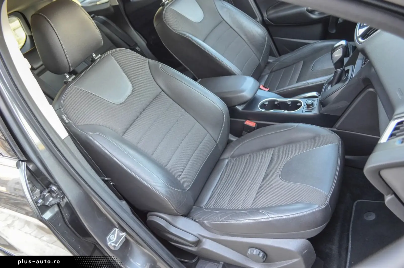 2017 Ford Kuga 2.0 TDCi 4x4 Aut. Titanium  RATE FIXE