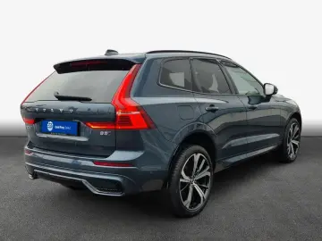VOLVO XC60 B5 B AWD Ultra Dark