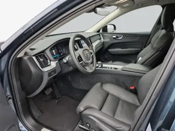 VOLVO XC60 B5 B AWD Ultra Dark
