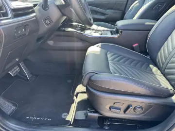 KIA Sorento PLATINUM 1.6 HEV