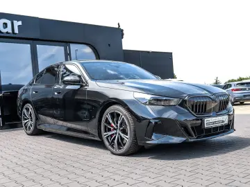 BMW 550e xDrive M Sport HUD PANO ACC AHK 360 KAM LM