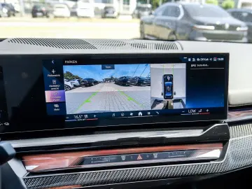 BMW 550e xDrive M Sport HUD PANO ACC AHK 360 KAM LM