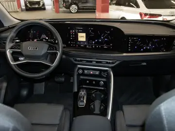 AUDI Q5 TFSI Qu PassDisplay Panoramic Keyless ElectricS 360
