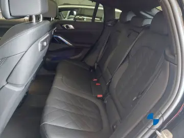 BMW X6 xDrive40d M Sport 22  AHK Pano Massage H K