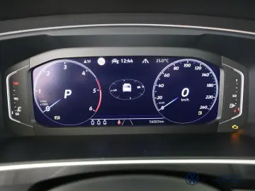 VW Tiguan Allspace 2.0 TDI 4MOTION R-LINE DSG AREA