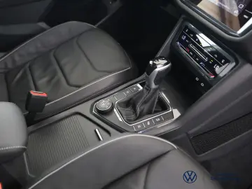 VW Tiguan Allspace 2.0 TDI 4MOTION R-LINE DSG AREA