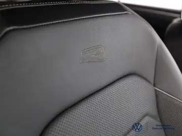 VW Tiguan Allspace 2.0 TDI 4MOTION R-LINE DSG AREA