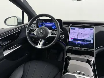 MERCEDES-BENZ EQE 300 Business Edition 89 kWh Accu  …