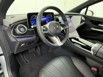 MERCEDES-BENZ EQE 300 Business Edition 89 kWh Accu  …