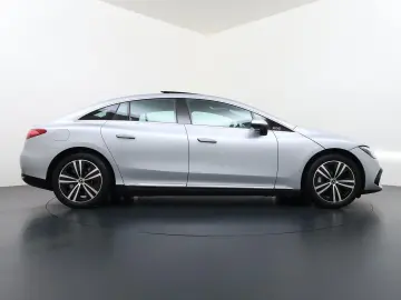 MERCEDES-BENZ EQE 300 Business Edition 89 kWh Accu  …