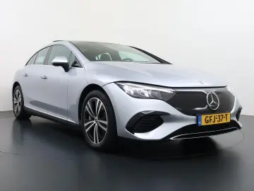 MERCEDES-BENZ EQE 300 Business Edition 89 kWh Accu  …