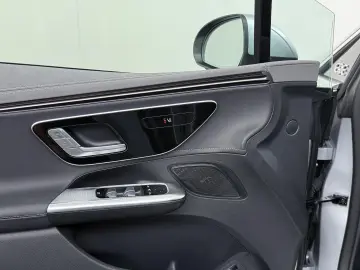 MERCEDES-BENZ EQE 300 Business Edition 89 kWh Accu  …