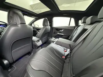 MERCEDES-BENZ EQE 300 Business Edition 89 kWh Accu  …