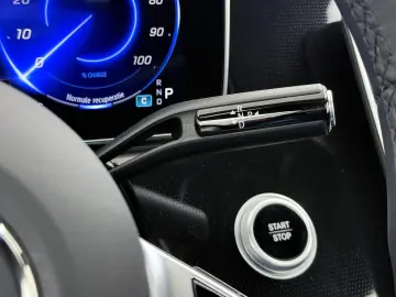 MERCEDES-BENZ EQE 300 Business Edition 89 kWh Accu  …