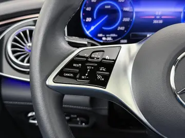 MERCEDES-BENZ EQE 300 Business Edition 89 kWh Accu  …